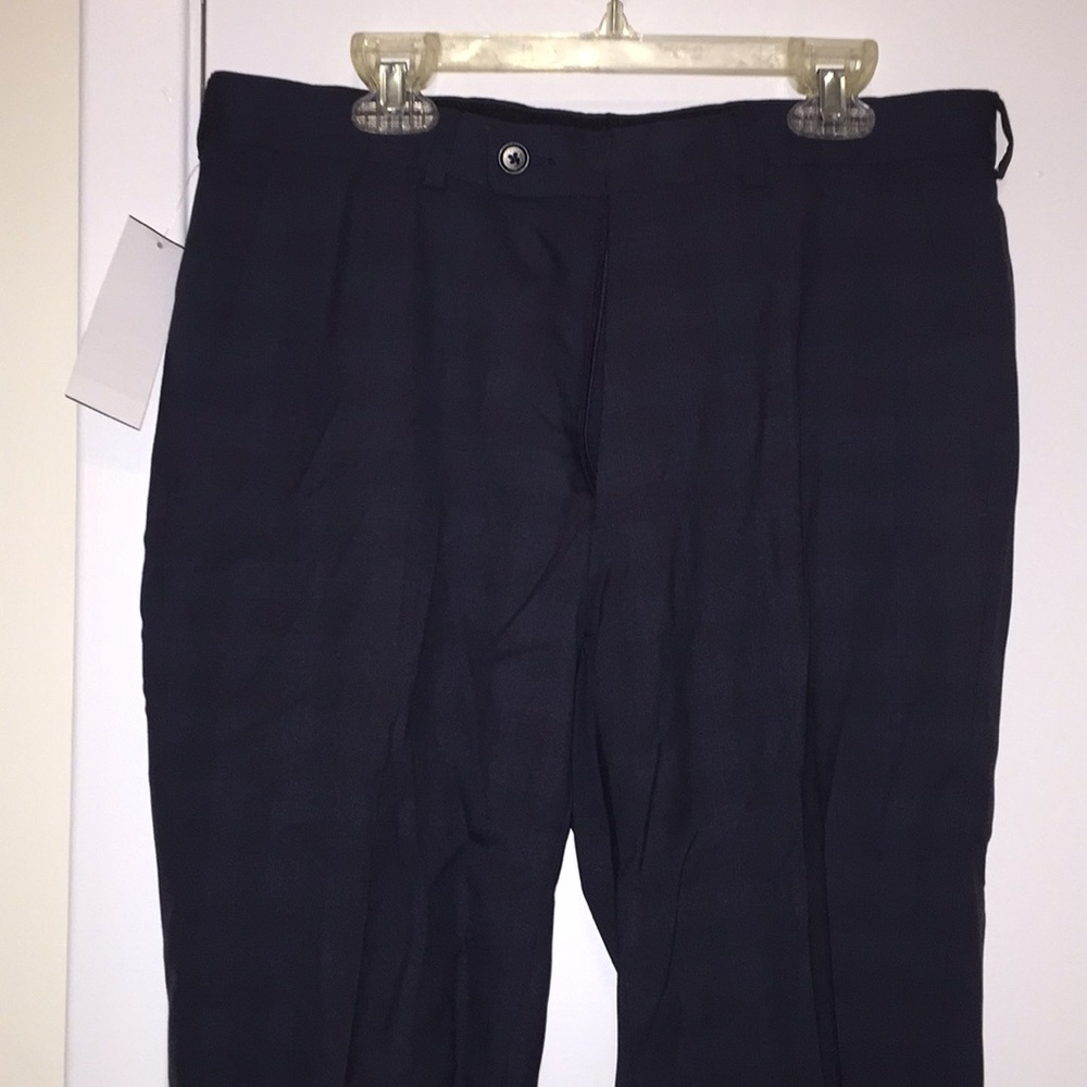 John Varvatos Men's plaid suit pants. Size 29